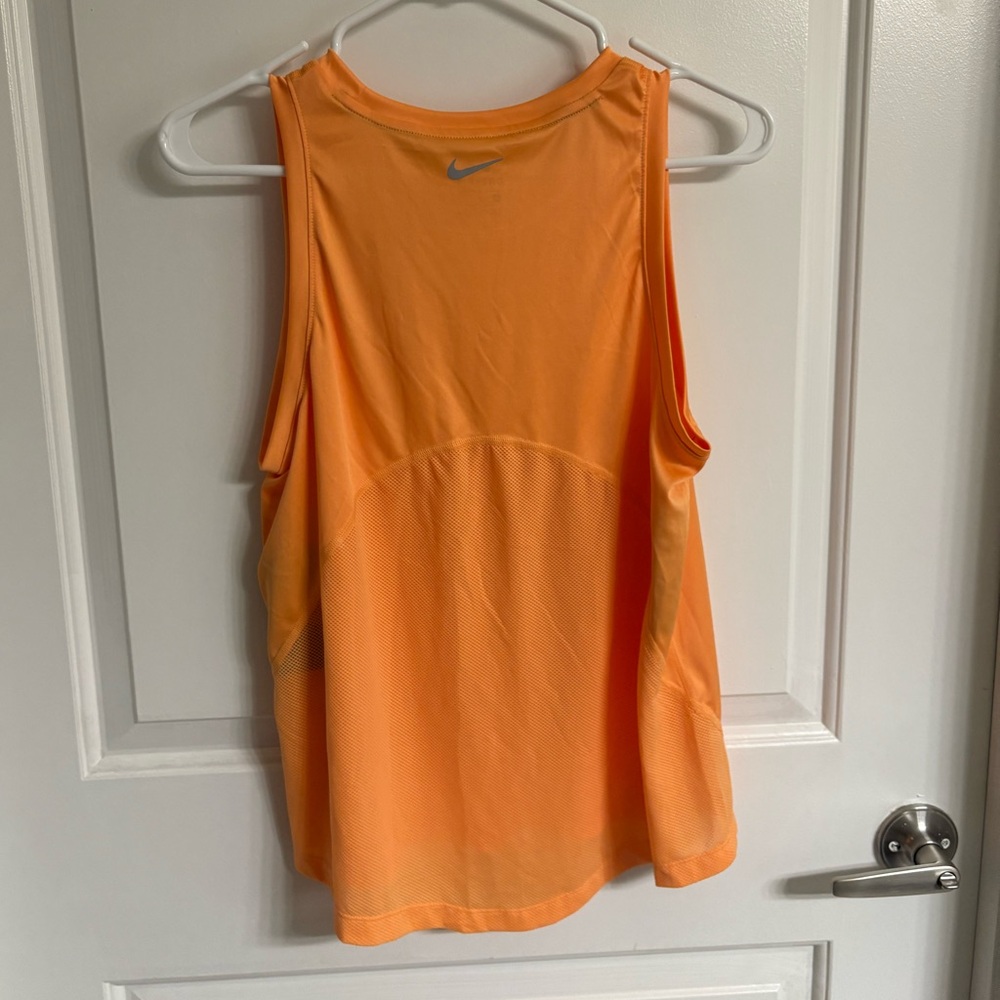 Nike Running Tank - Picture 2 of 3